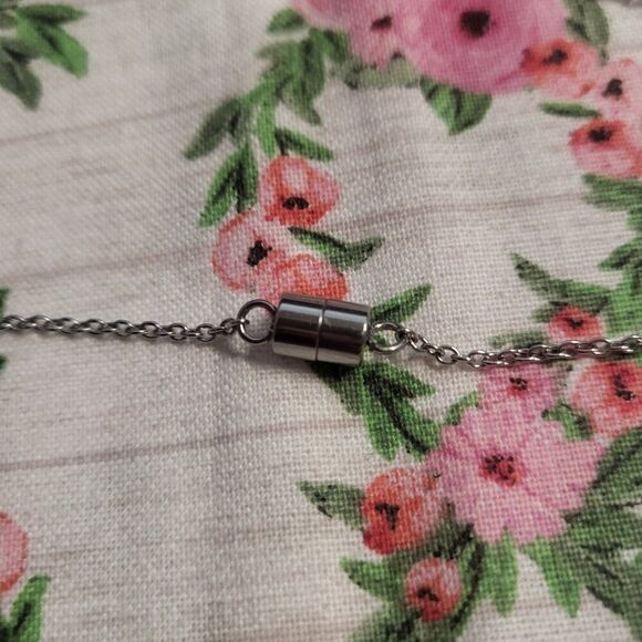 Indian Ruby Cabochon Sterling Silver Pendant Necklace - Picture 4 of 7